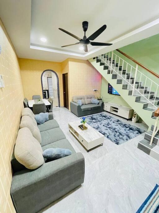 Cozy Retreat 5min Aeonpalm Resort15min Senai Airport *