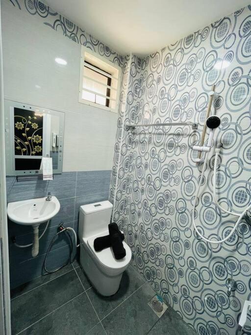 Cozy Retreat 5min Aeonpalm Resort15min Senai Airport Holiday home Kulai
