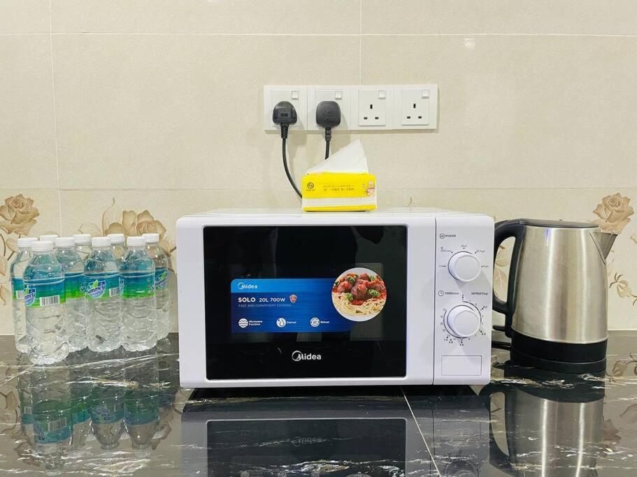 Cozy Retreat 5min Aeonpalm Resort15min Senai Airport Holiday home *